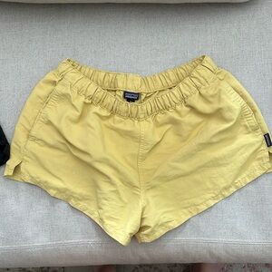 Patagonia Women’s barely baggies 2.5”